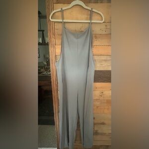 Light weight romper size Large